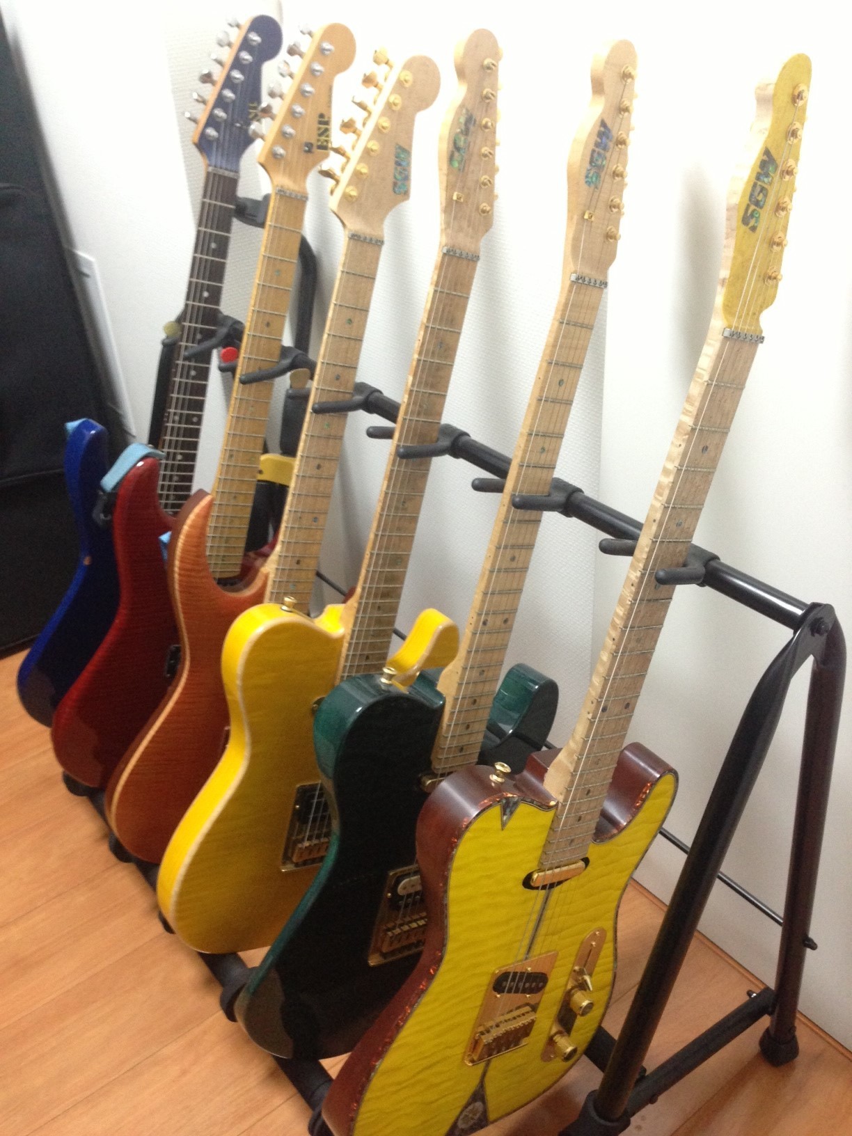 guitars.JPG